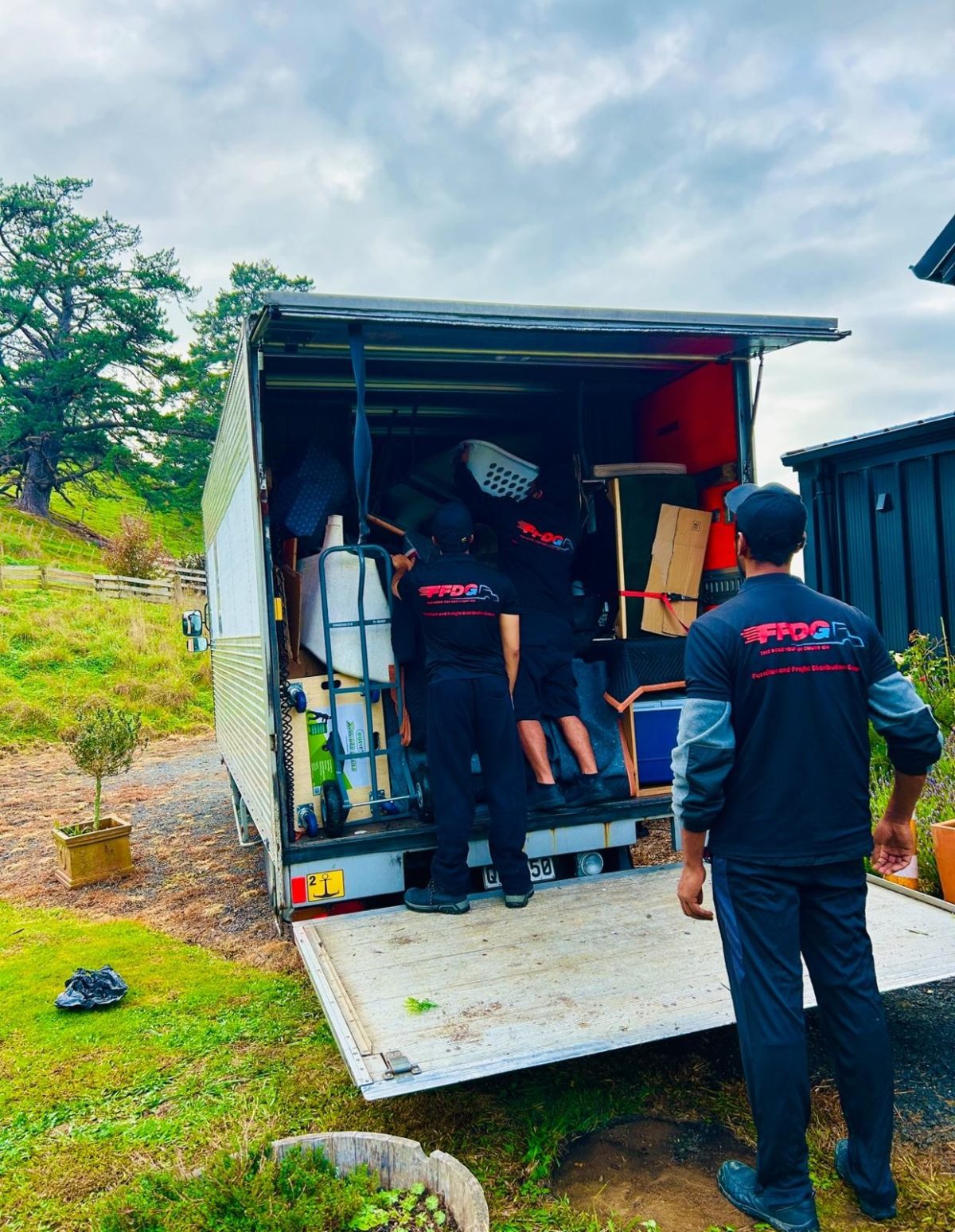 S&P TRANSPORT LIMITED moving photo